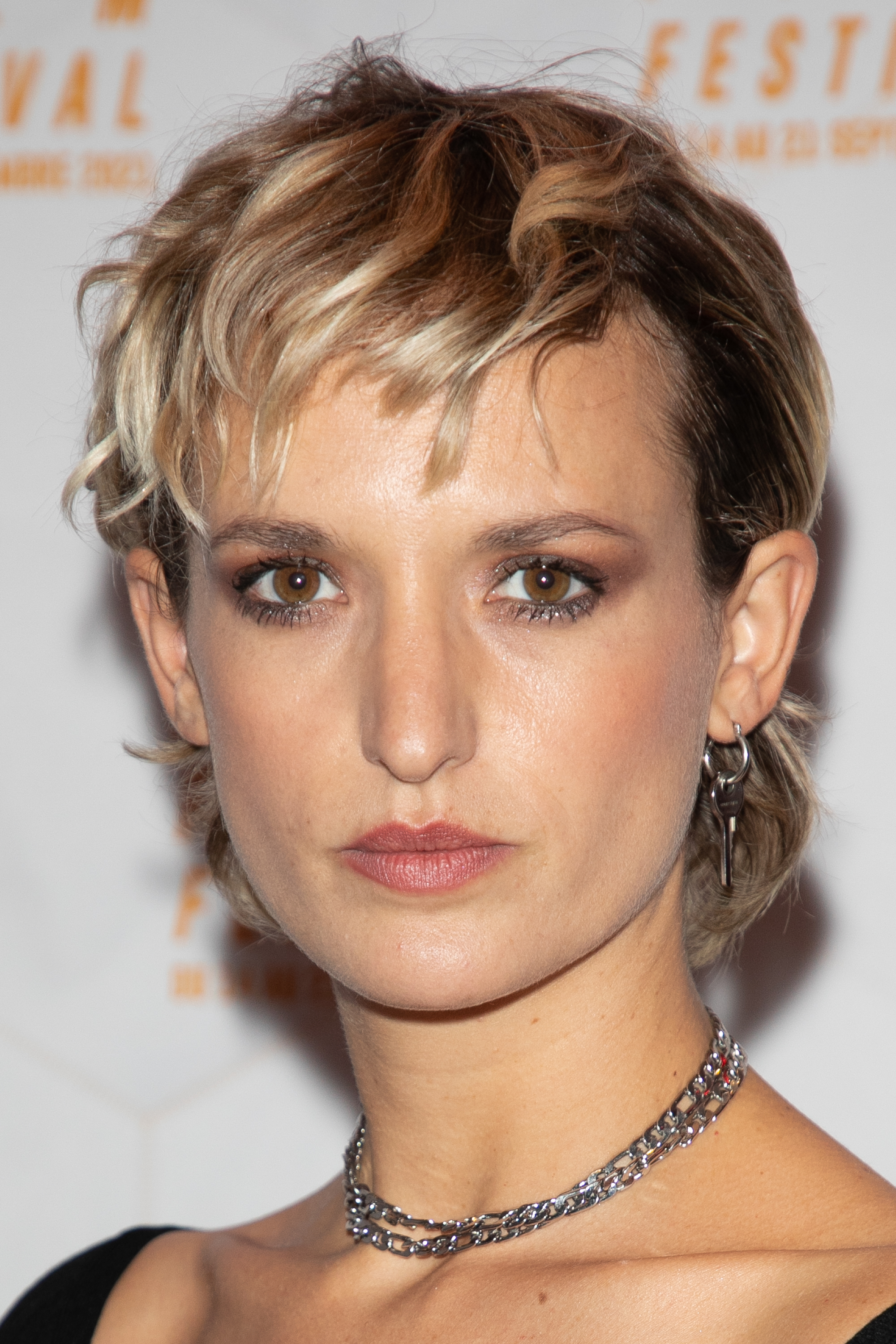 actor Agathe Rousselle large photo