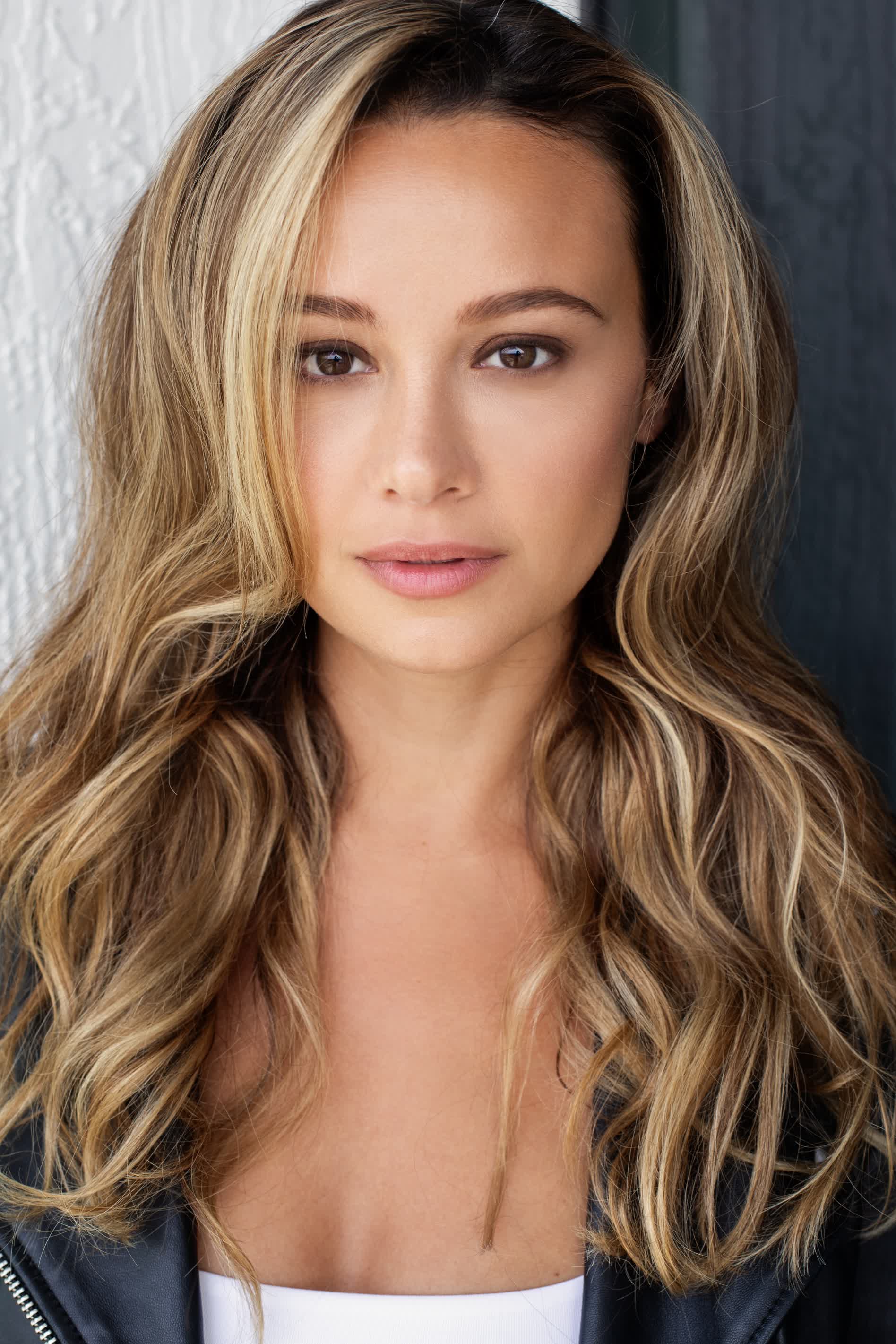 actor Nadezhda Russo large photo