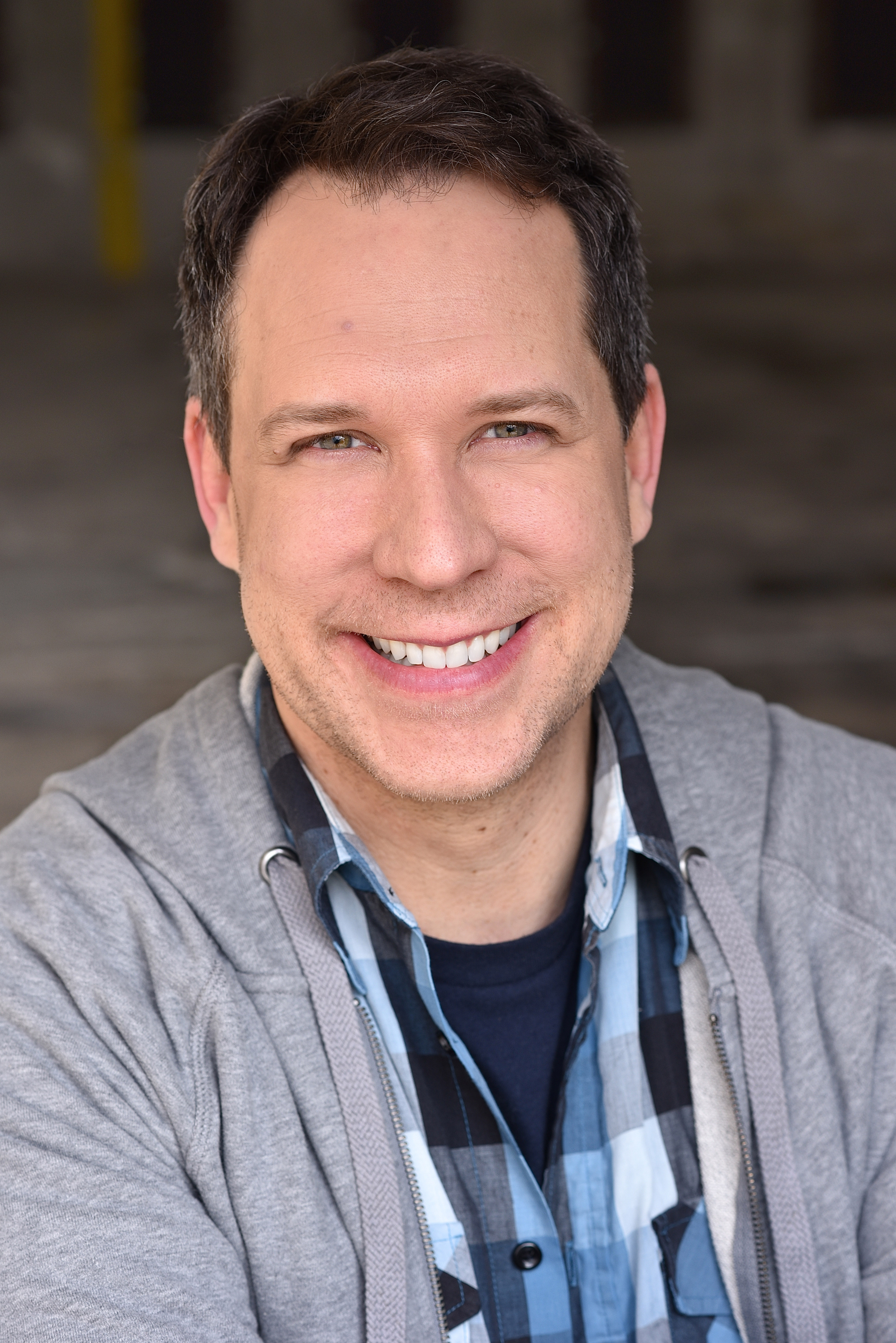 actor Dustin Lewis large photo