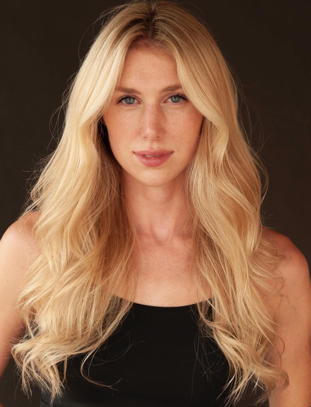 actor Madison Savoie large photo