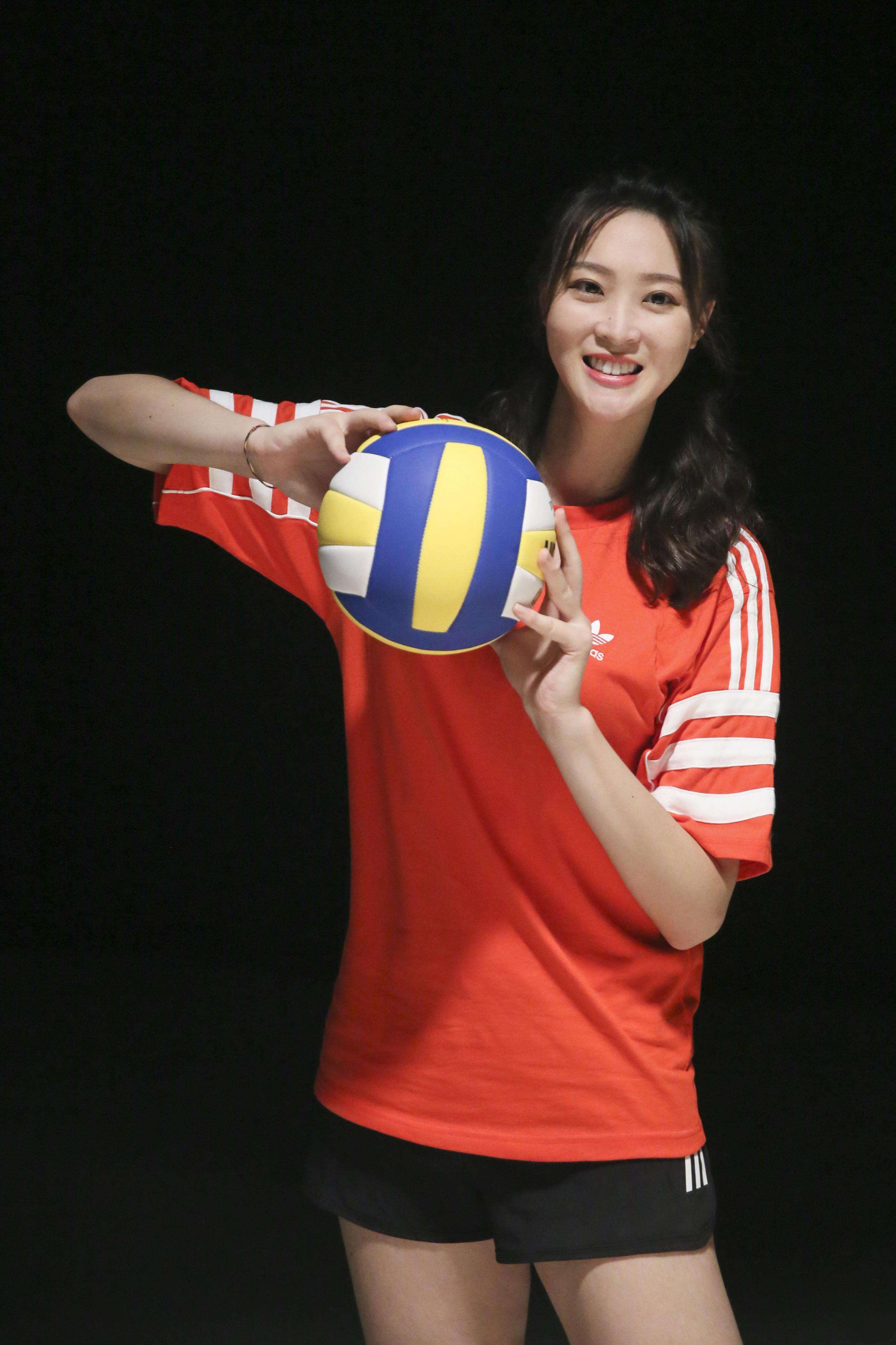 actor Ruoqi Hui large photo