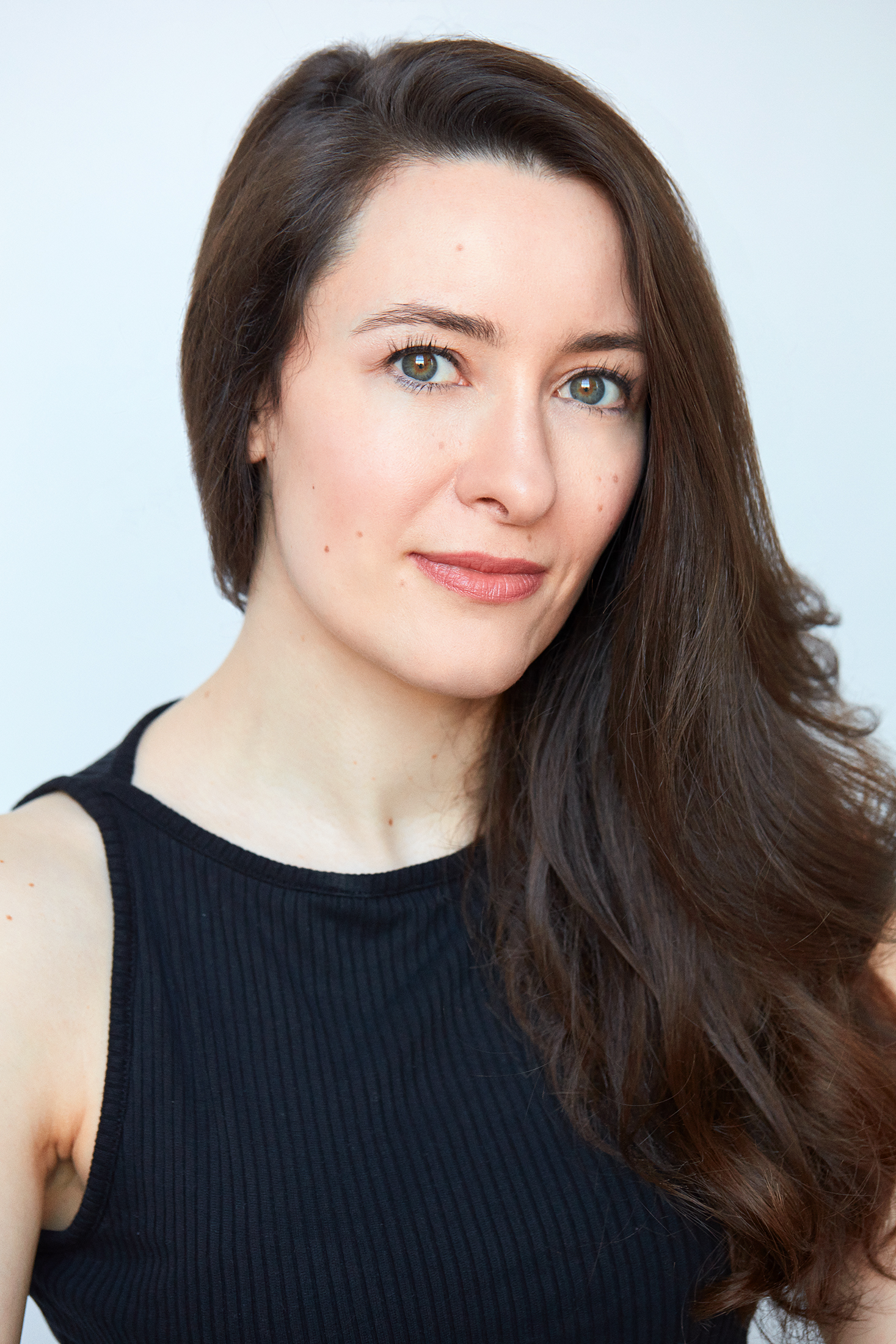 actor Aoife Spratt large photo