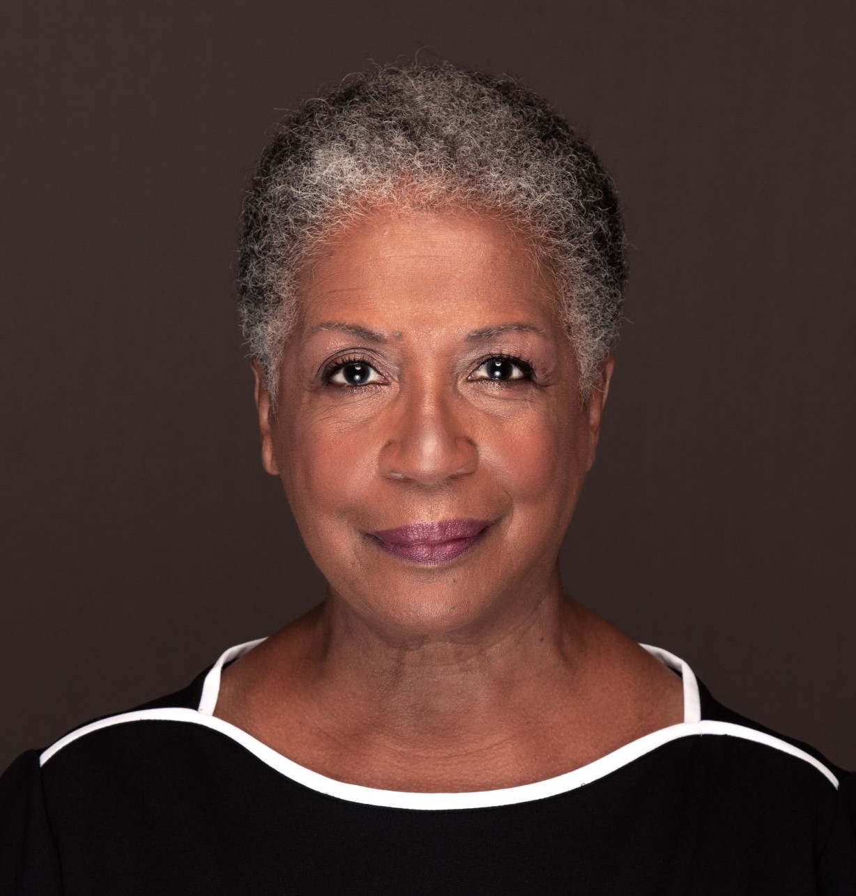 actor Linda Joyce Nourse large photo