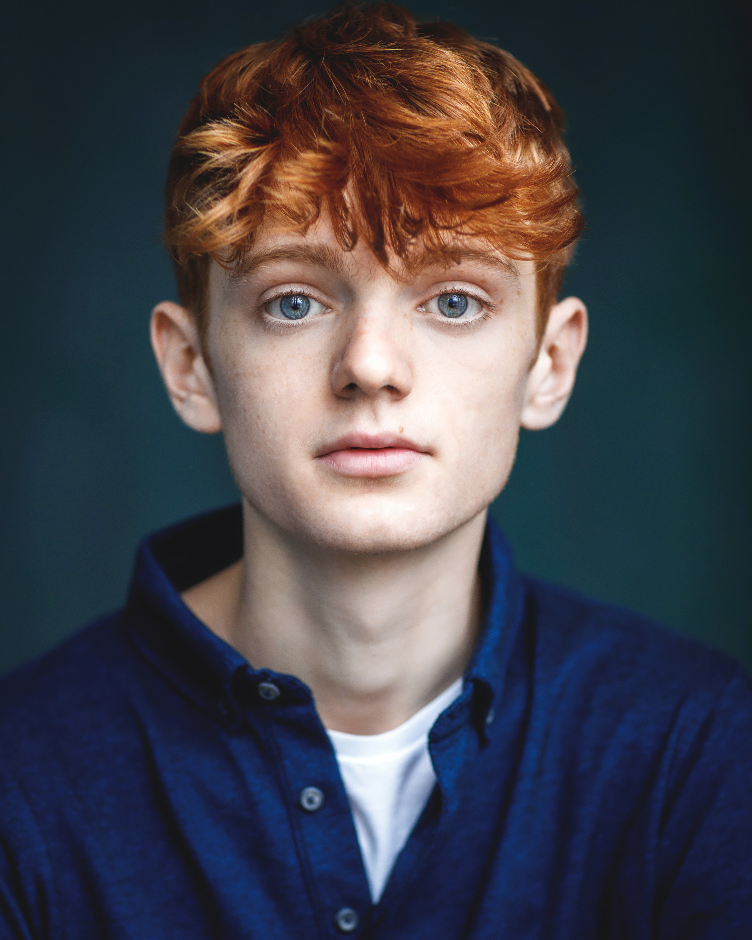 actor Henry Lawfull large photo