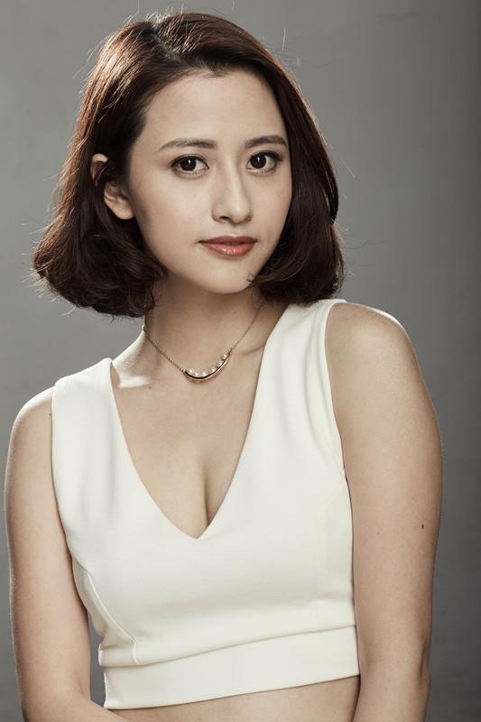 actor Allie Chan large photo