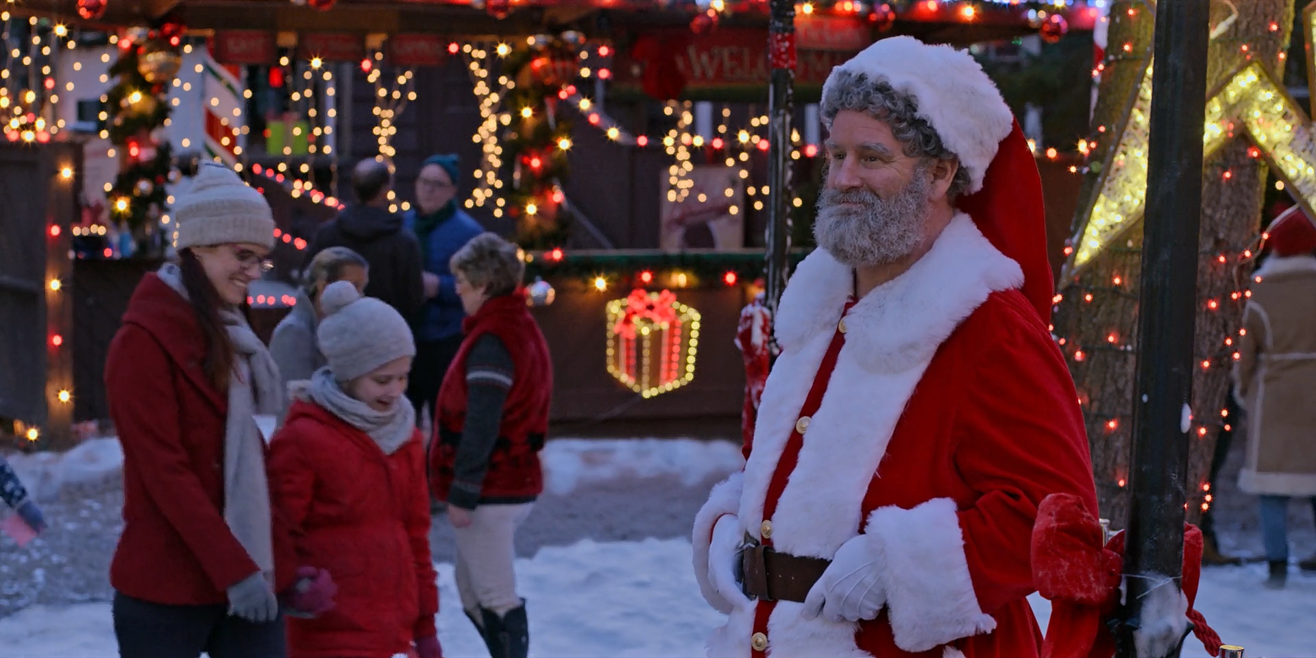 actor Scott Edgecombe large photo