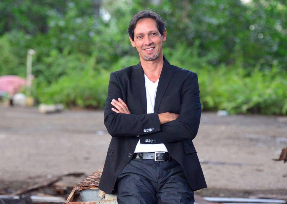 actor Julio Ramos Velez large photo