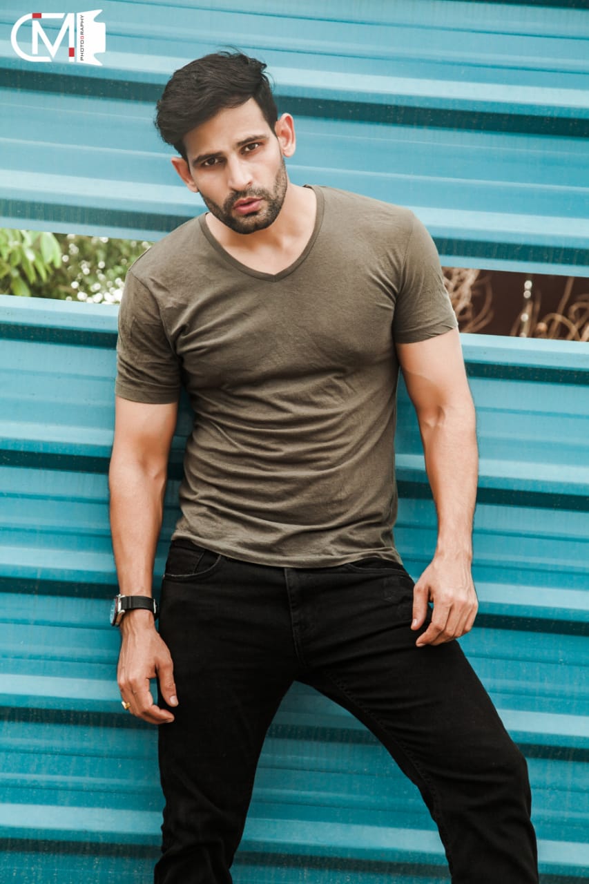 actor Rahuul Chwudhary large photo