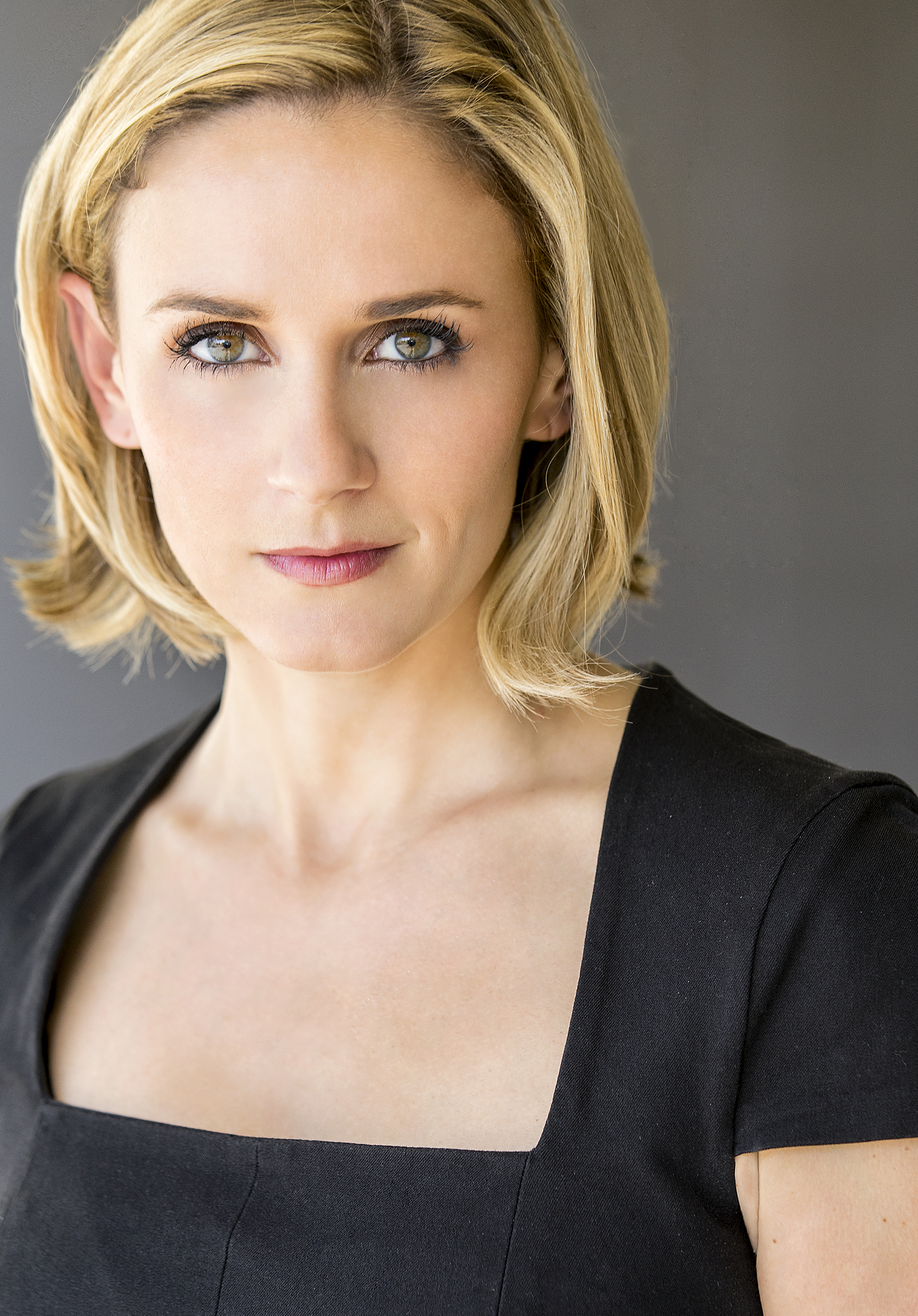 actor Dayna Schaaf large photo