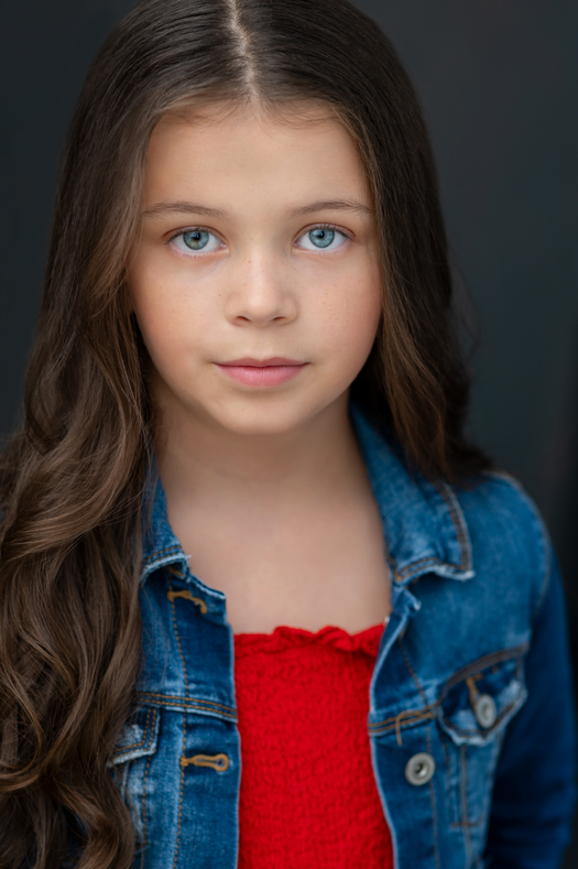 actor Zoe Fish large photo