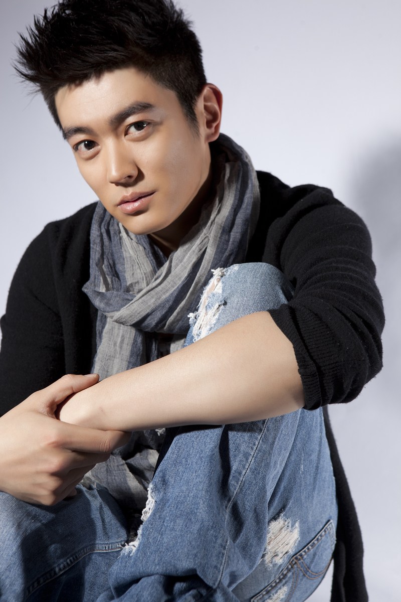 actor Jiang Du large photo