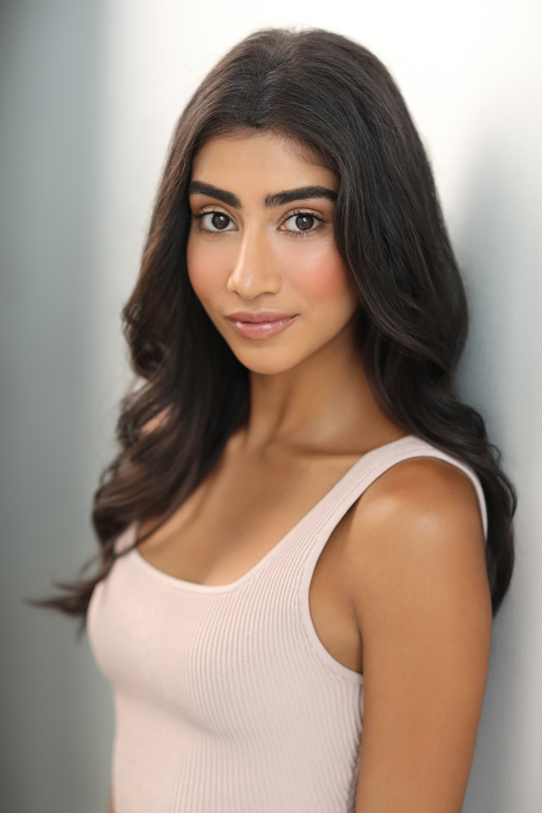 actor Rhianna Jagpal large photo