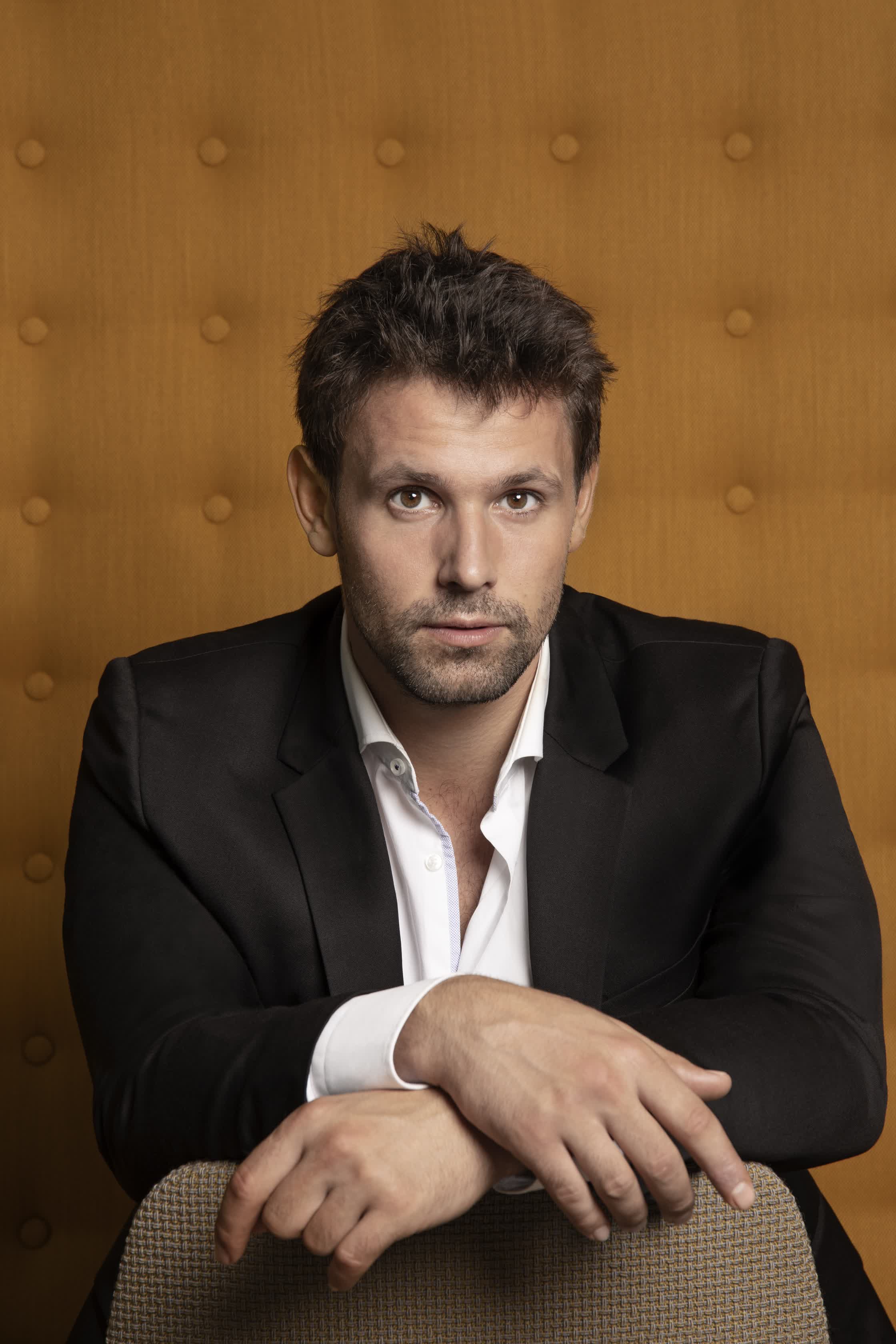 actor Joshua Grothe large photo