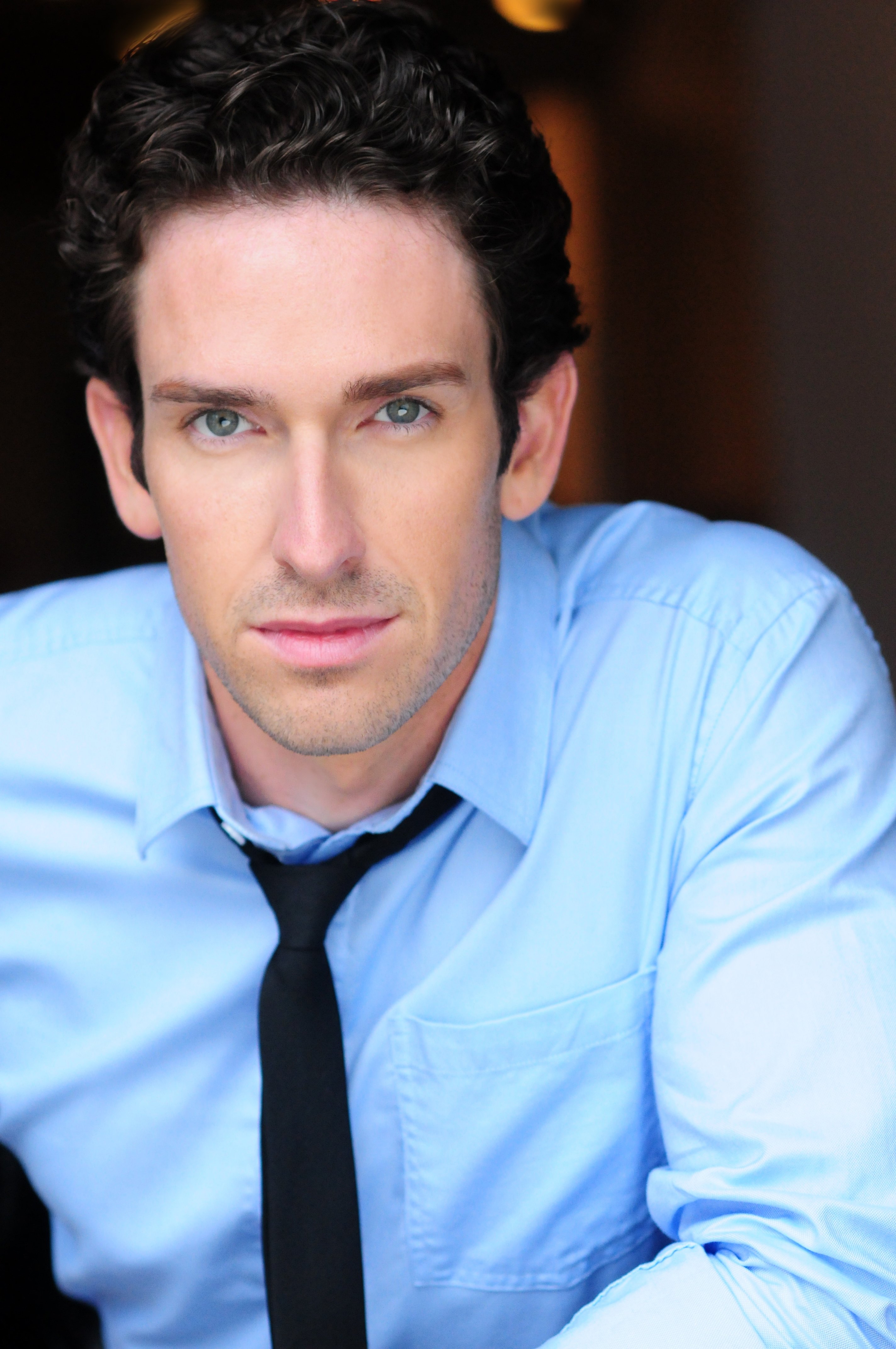 actor Vincent Dangerfield large photo