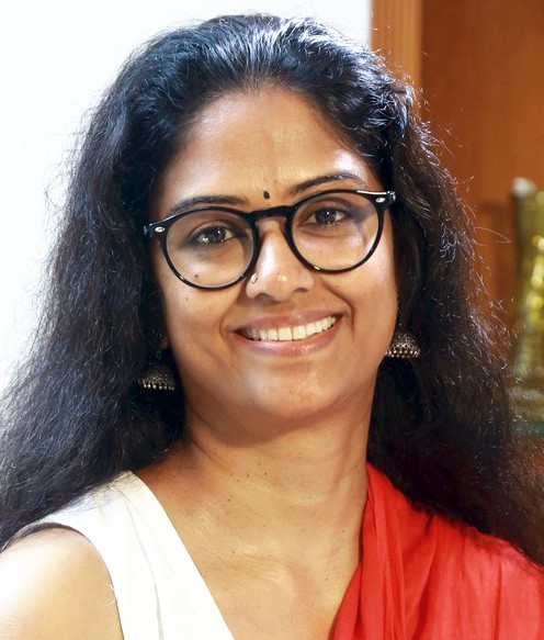actor Easwari Rao large photo