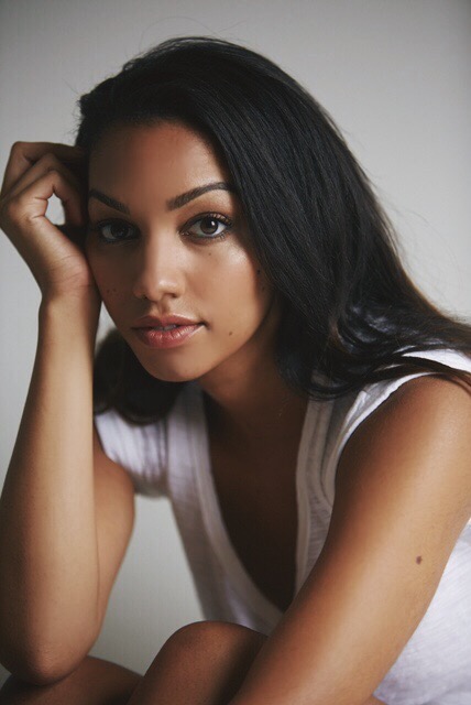 actor Corinne Foxx large photo