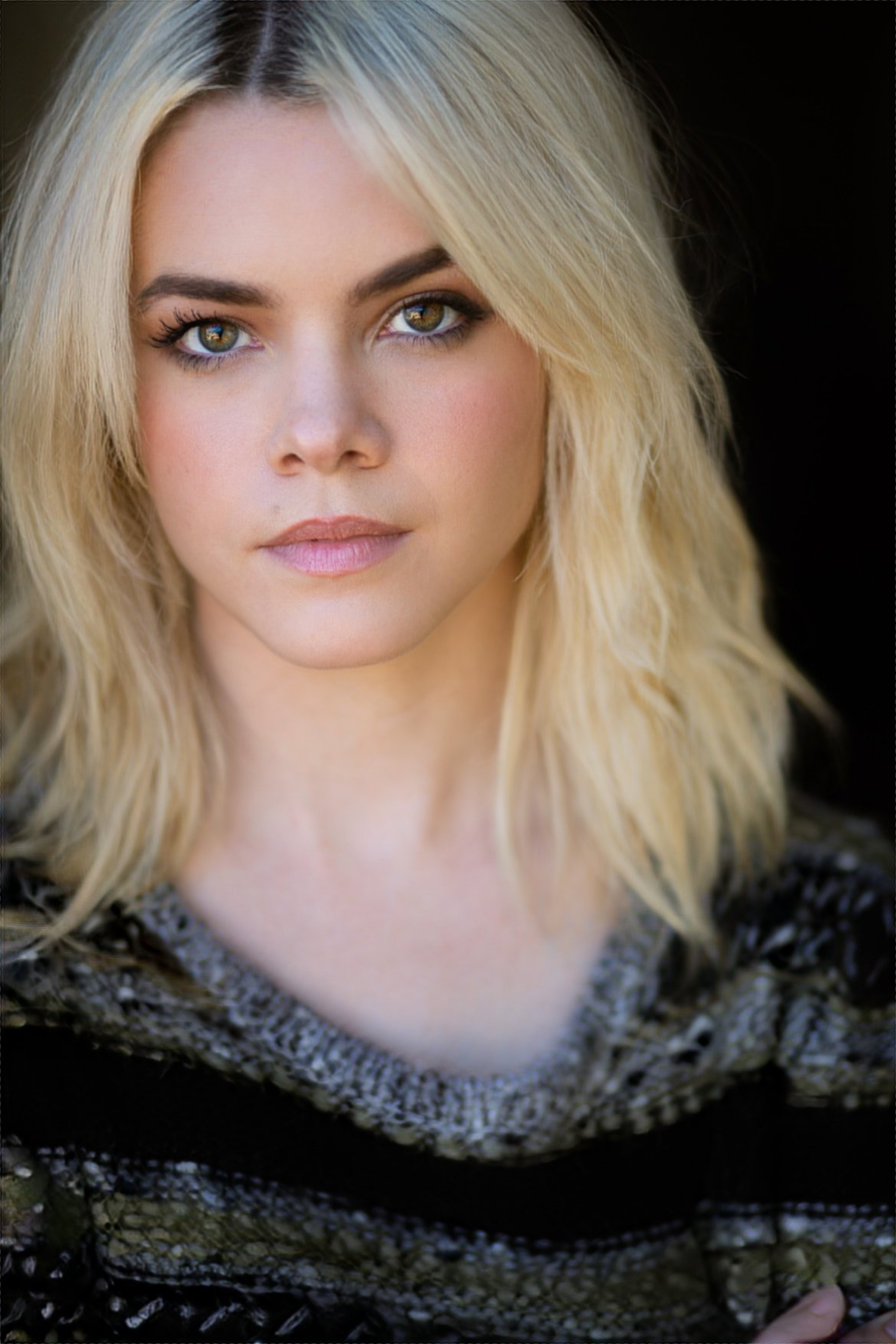 actor Shelby Cobb large photo