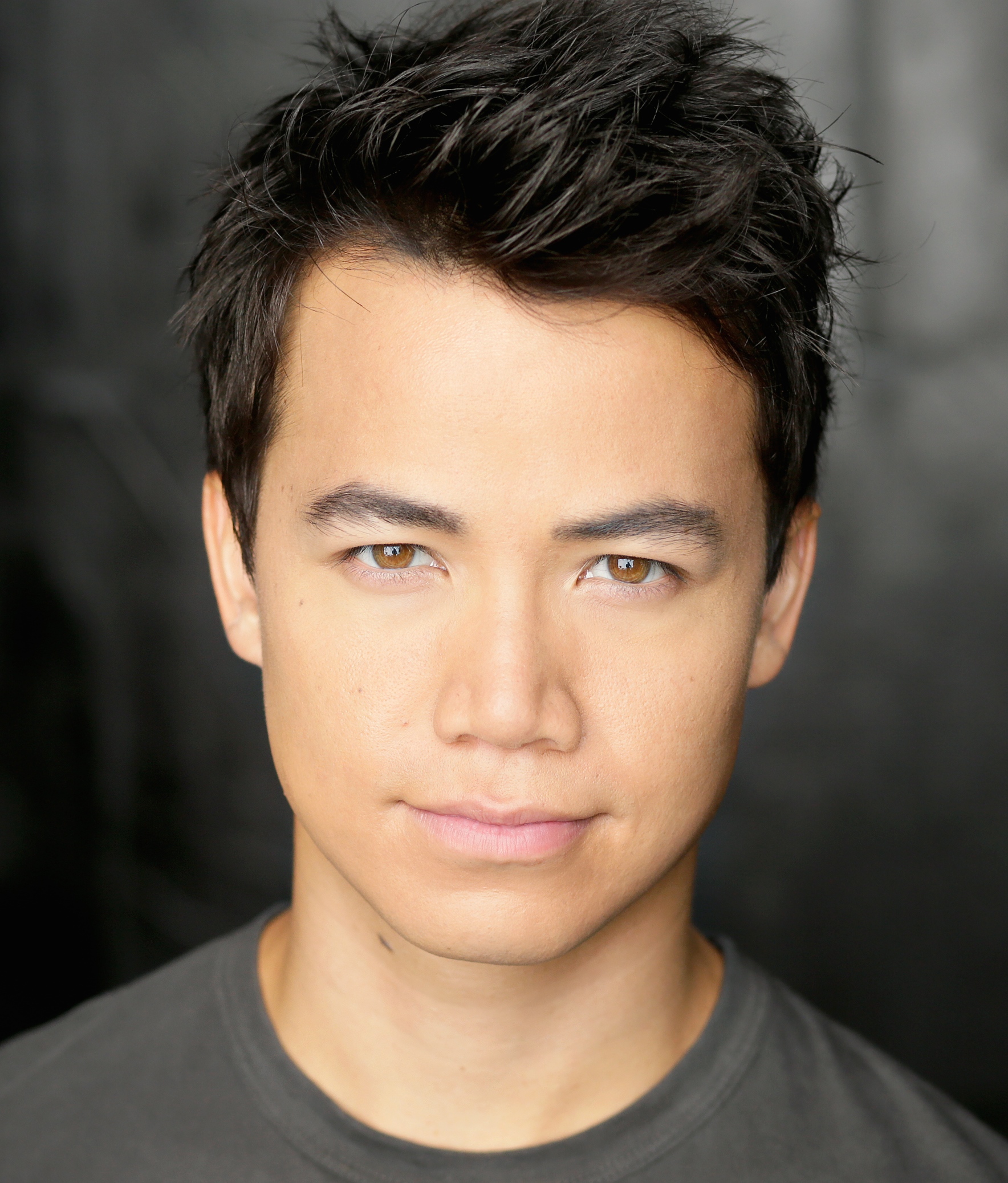 actor Shannon Kook large photo