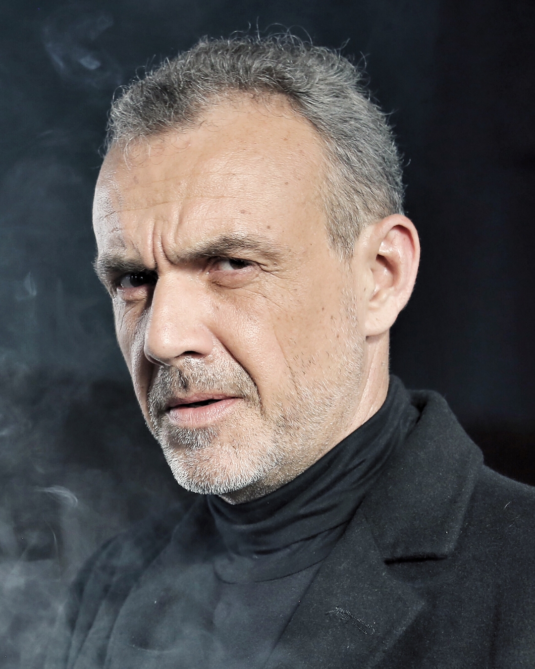 actor Vincent Matile large photo