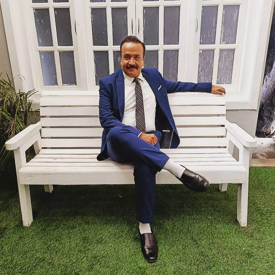 actor Sanjay Bhatia large photo