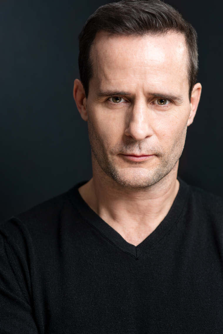 actor Phillip Mitchell large photo