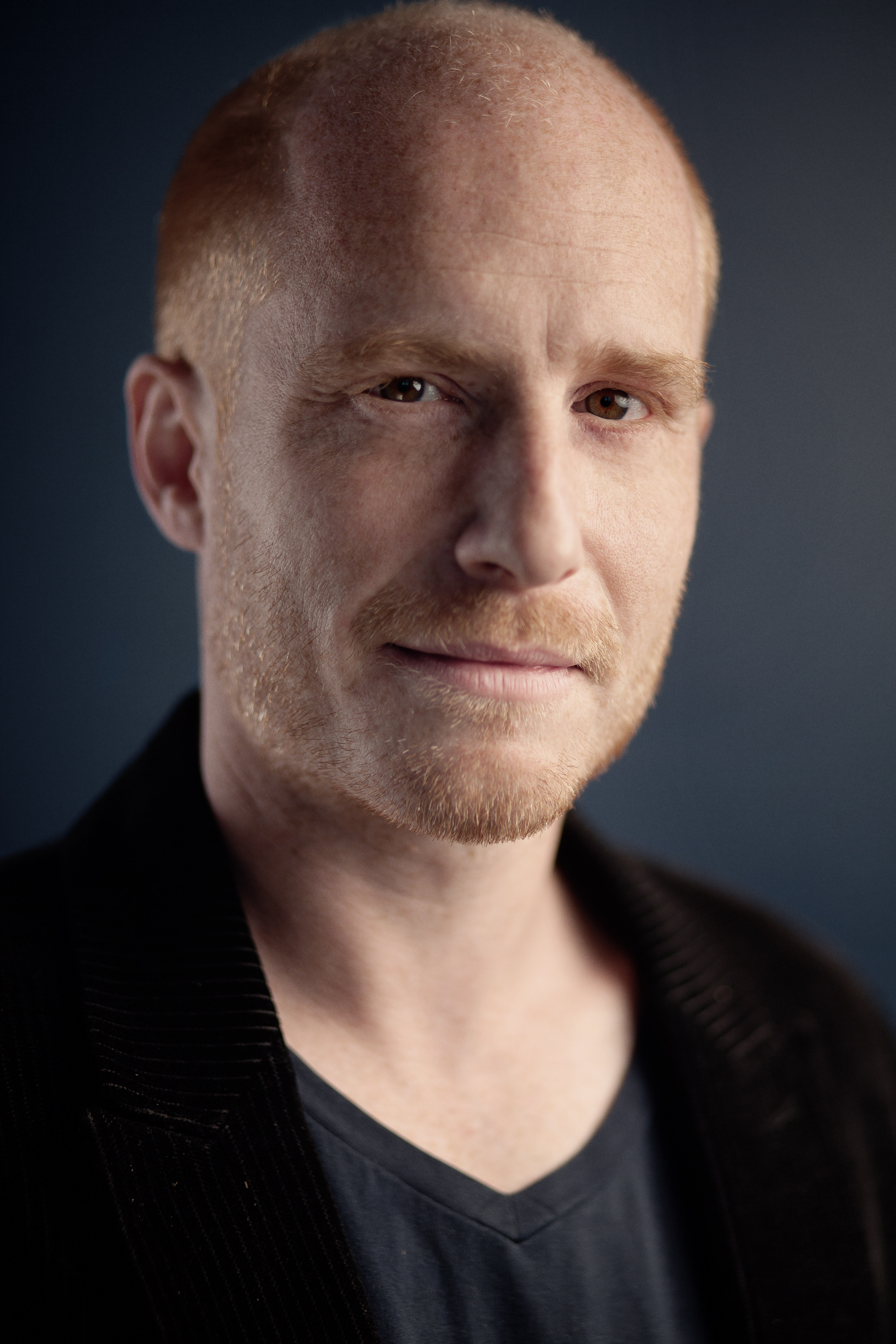 actor Antoine Cholet large photo