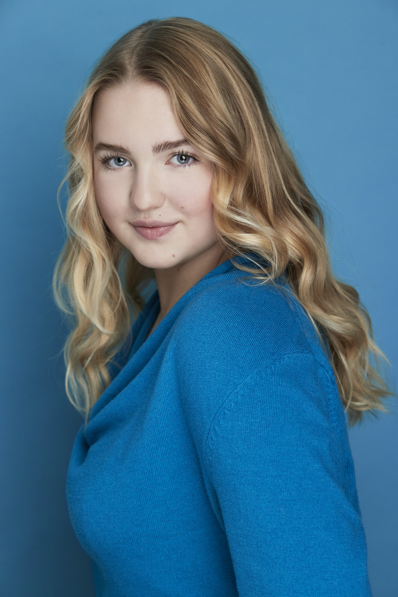 actor Ava Telek large photo