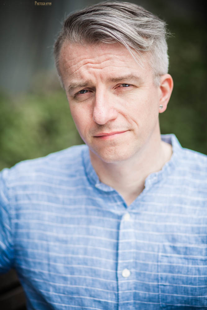 actor Mark Bateman large photo