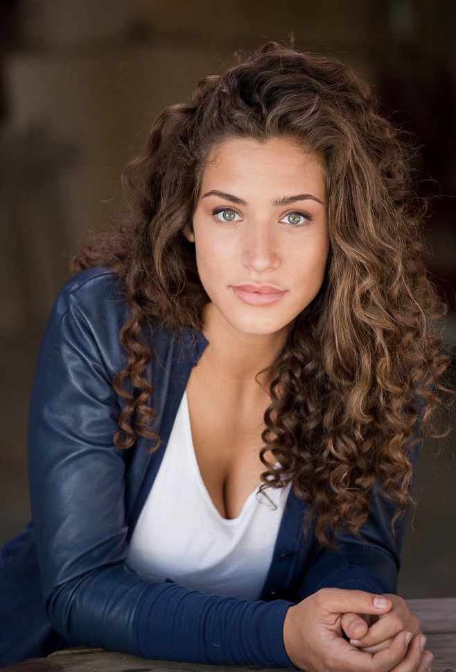 actor Manon Azem large photo