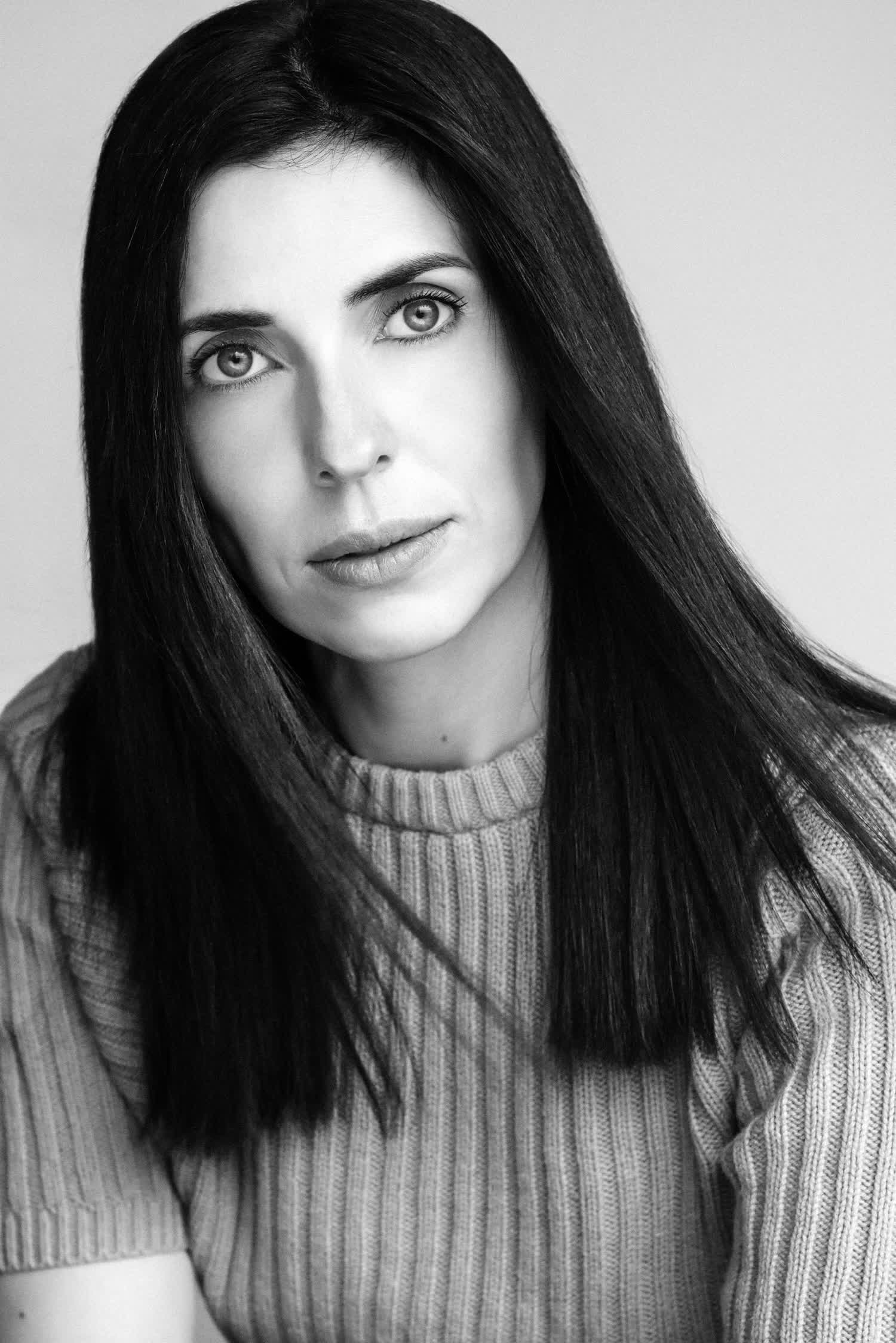 actor Hannah Drew large photo