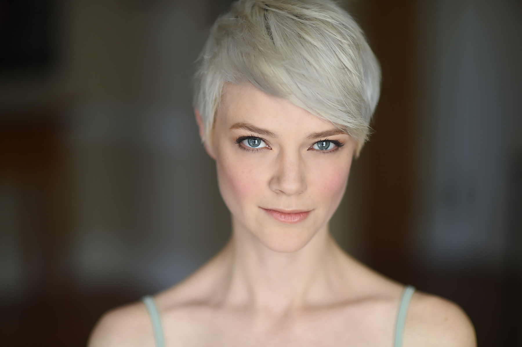 actor Linnea Wilson large photo