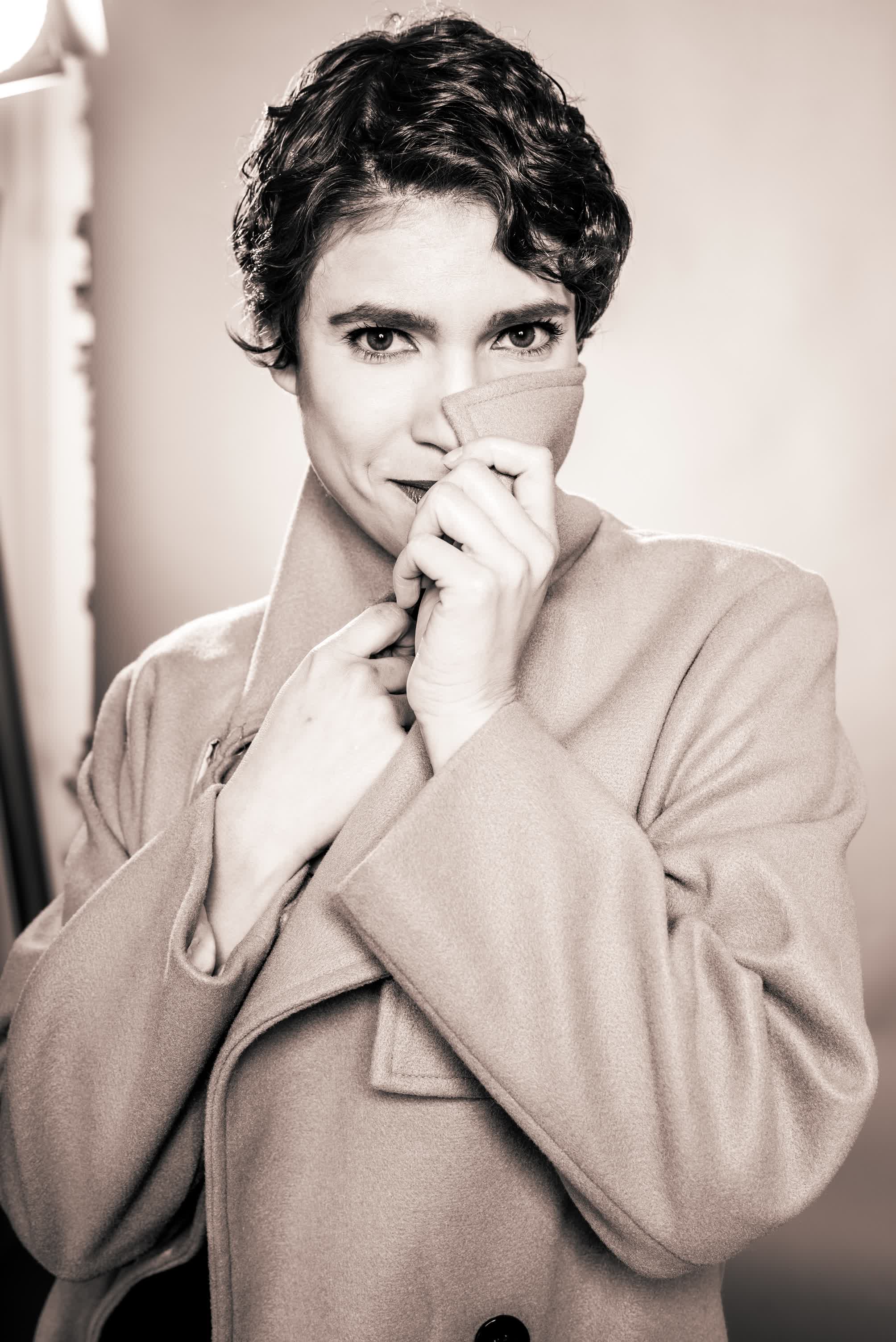 actor Diany Rodriguez large photo