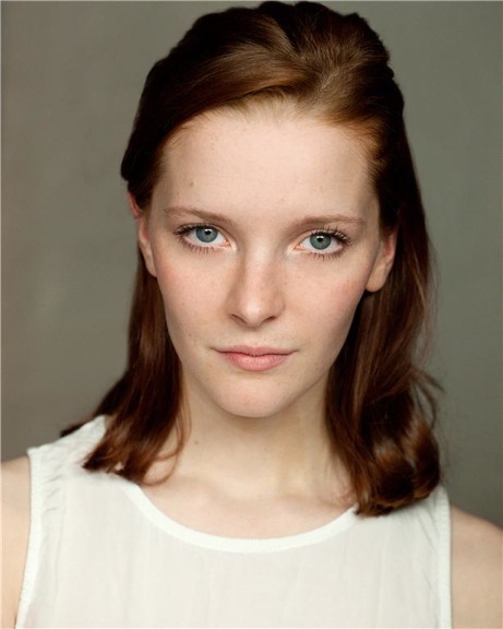 actor Morfydd Clark large photo