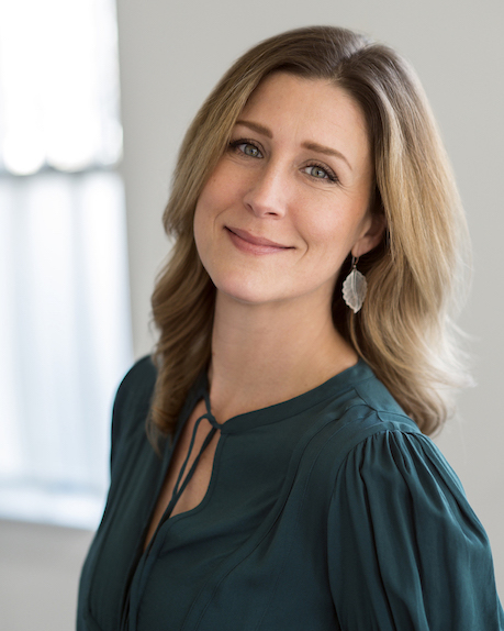 actor Lydia Mackay large photo