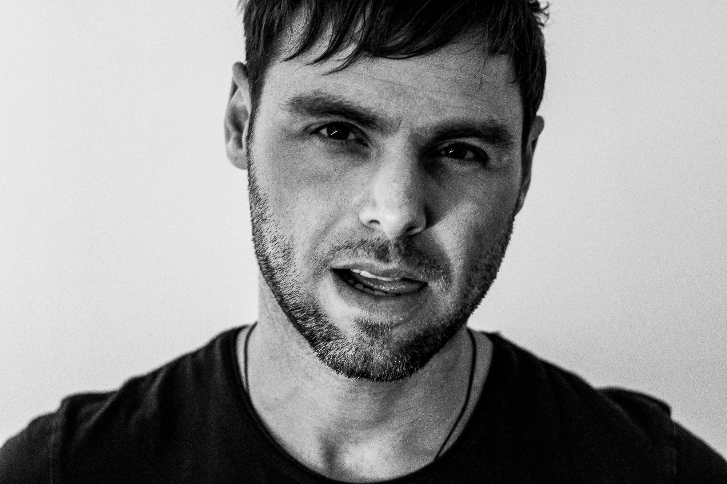 actor Daniel Fox large photo