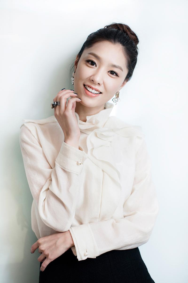 actor Seo Ji-hye large photo