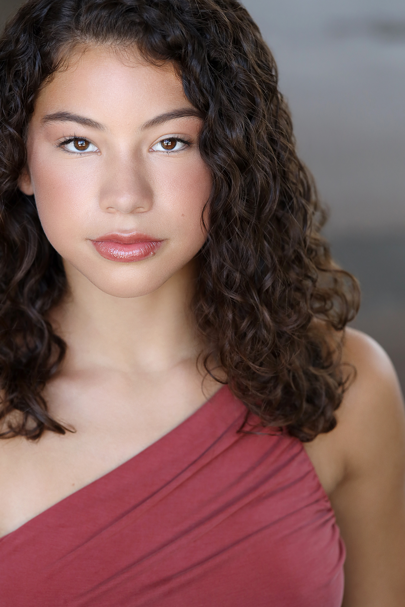 actor Kiara T. Romero large photo