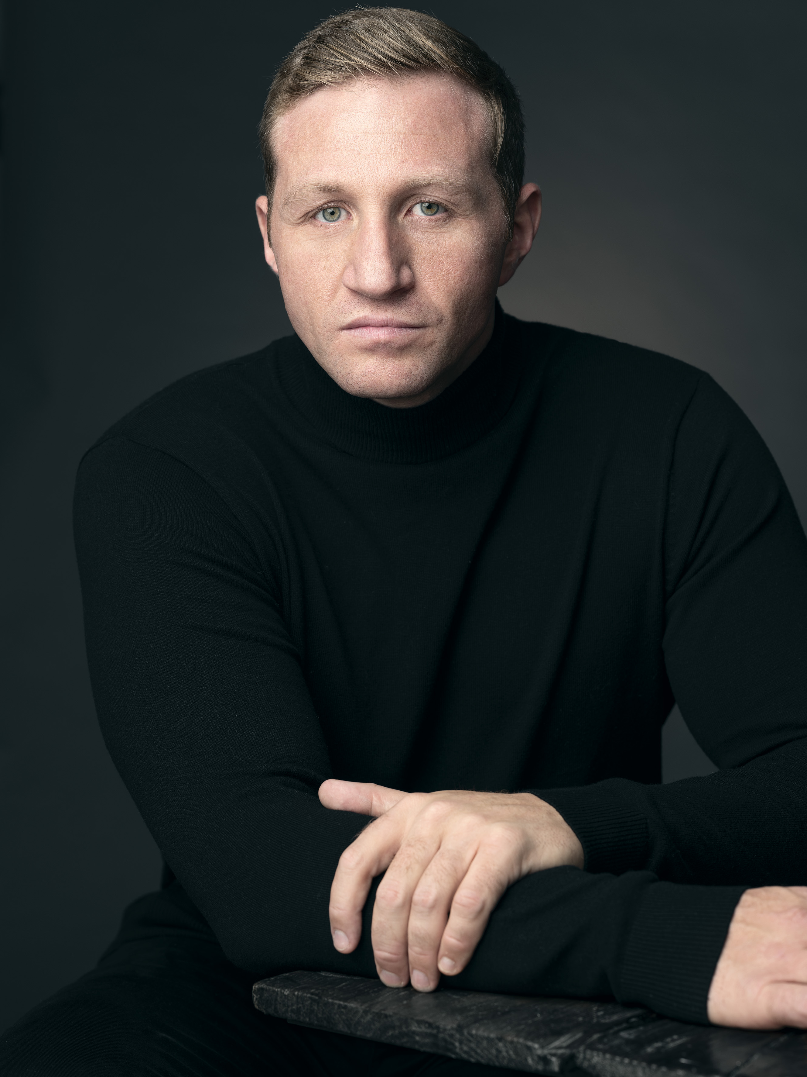 actor Michael John Treanor large photo