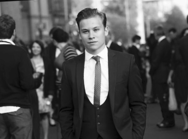 actor Finn Cole large photo