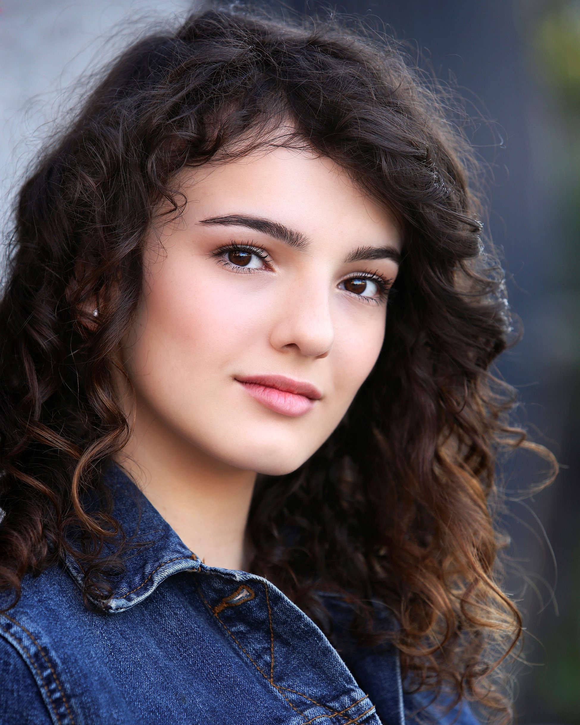 actor Michaela Dean large photo