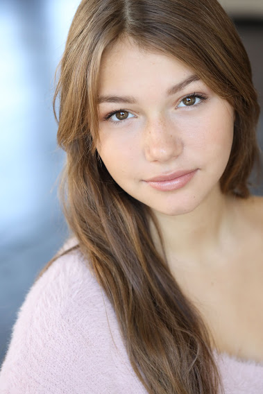 actor Orli Gottesman large photo