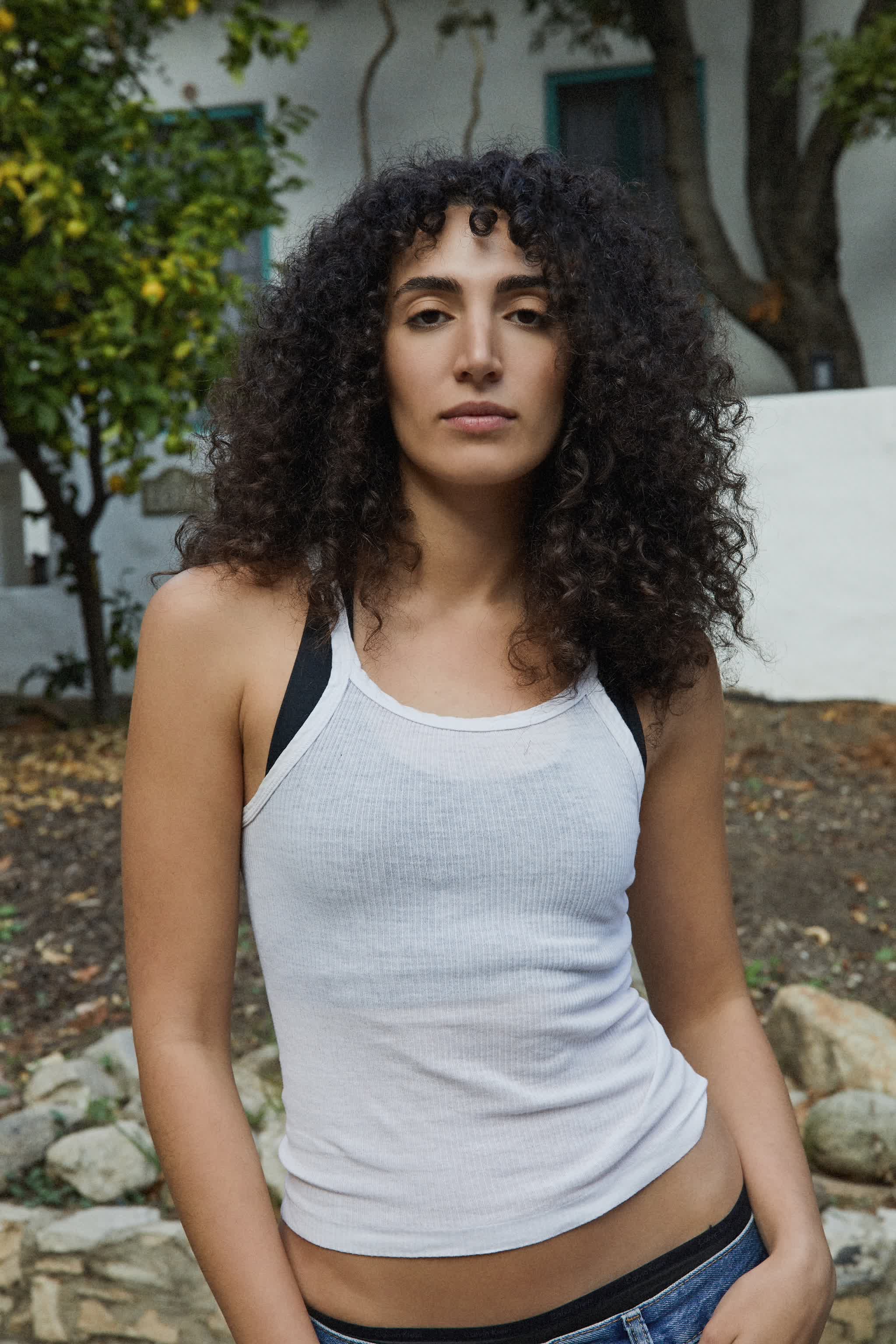 actor Priscilla Doueihy large photo