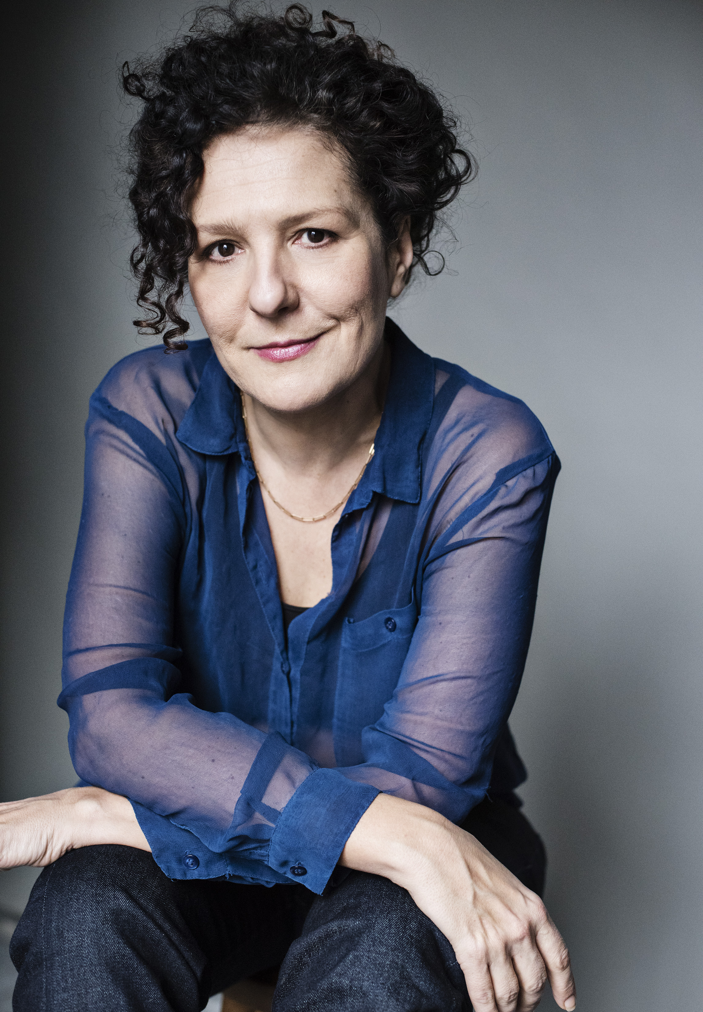 actor Caroline Loncq large photo