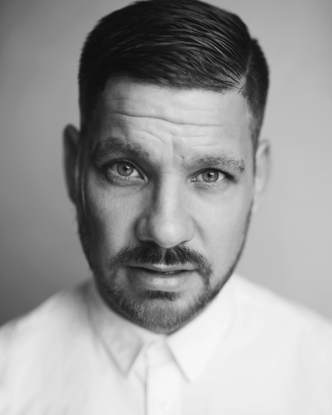 actor Todd Von Joel large photo