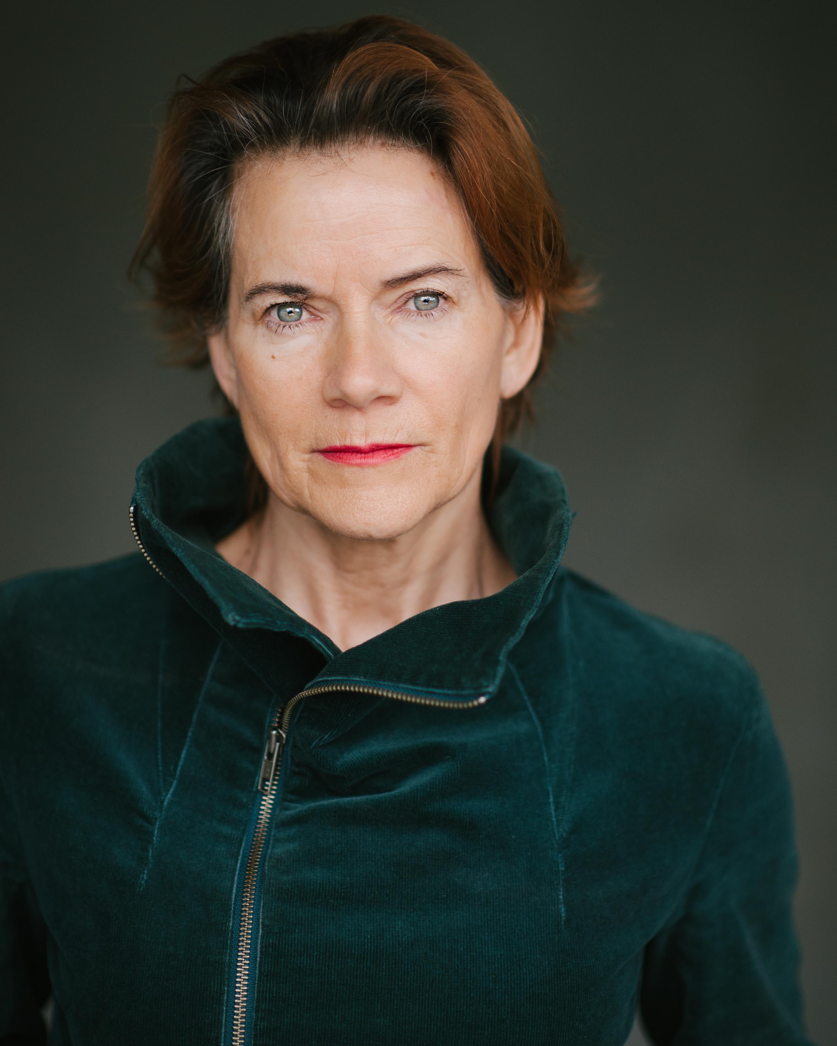 actor Carolyn Masson large photo