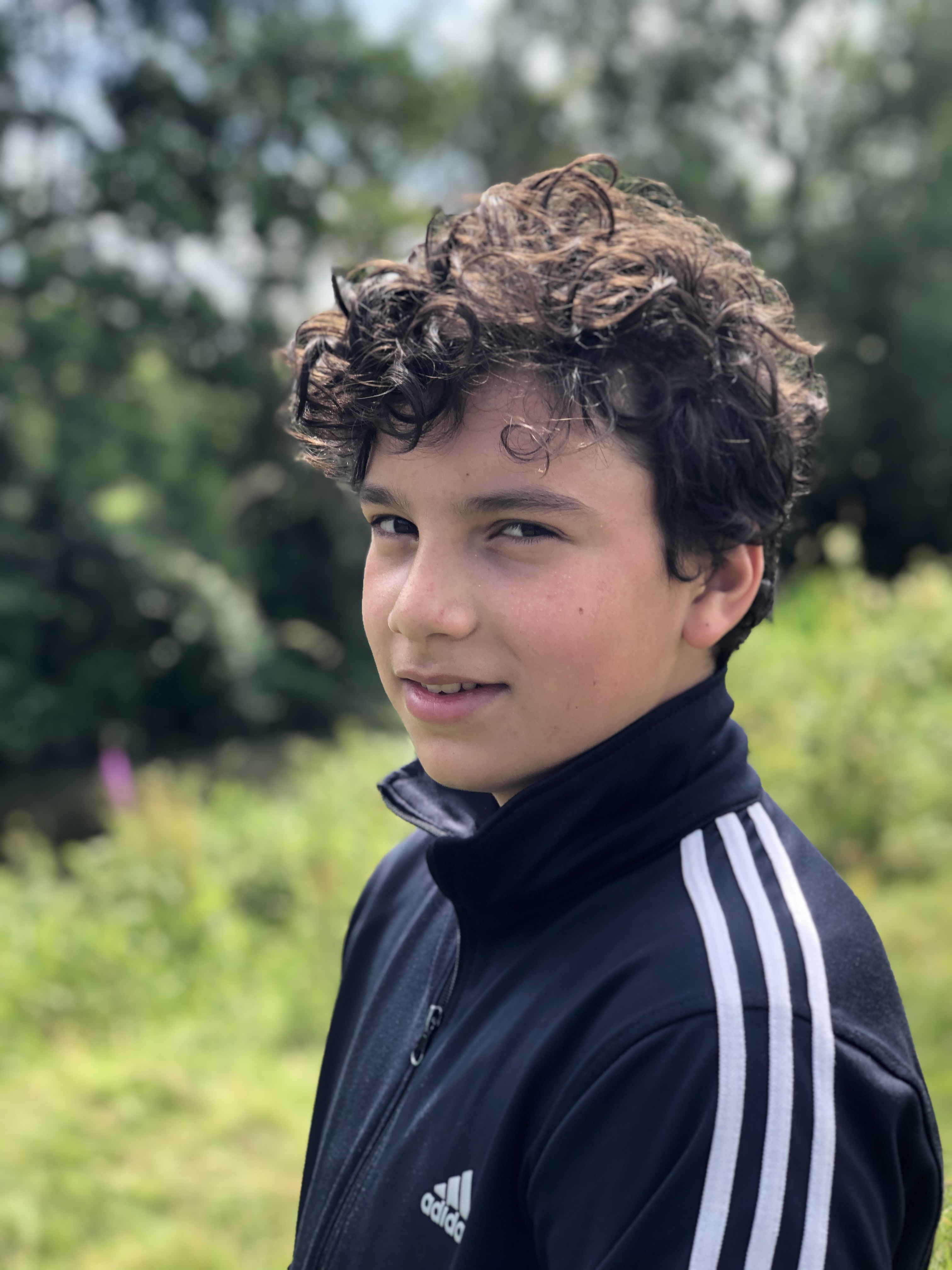 actor Lucas Bond large photo