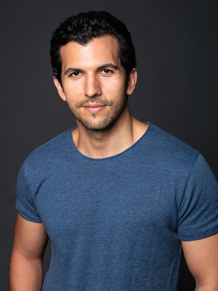 actor Gabriel Sloyer large photo