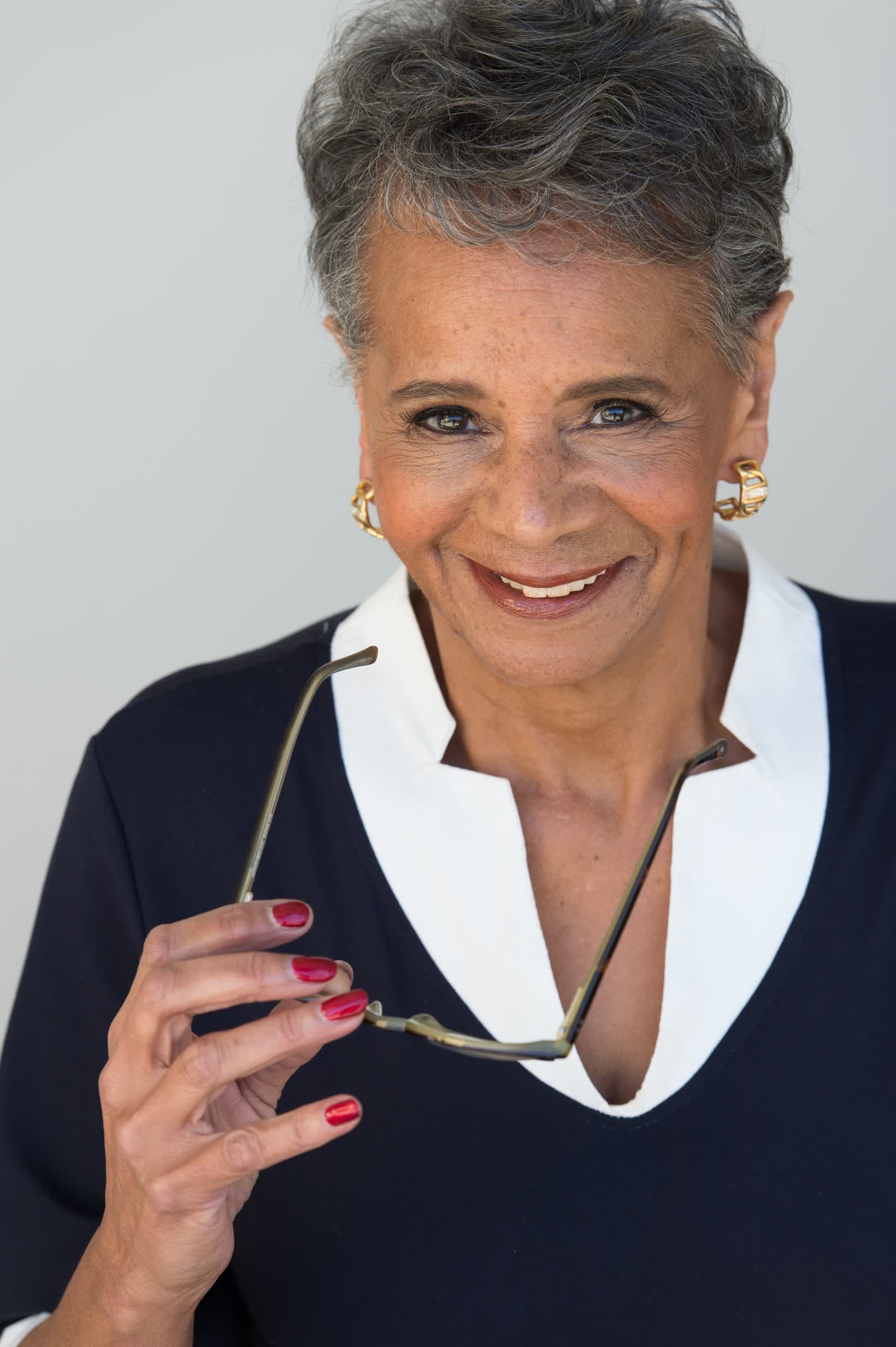 actor Starr Gilliard large photo