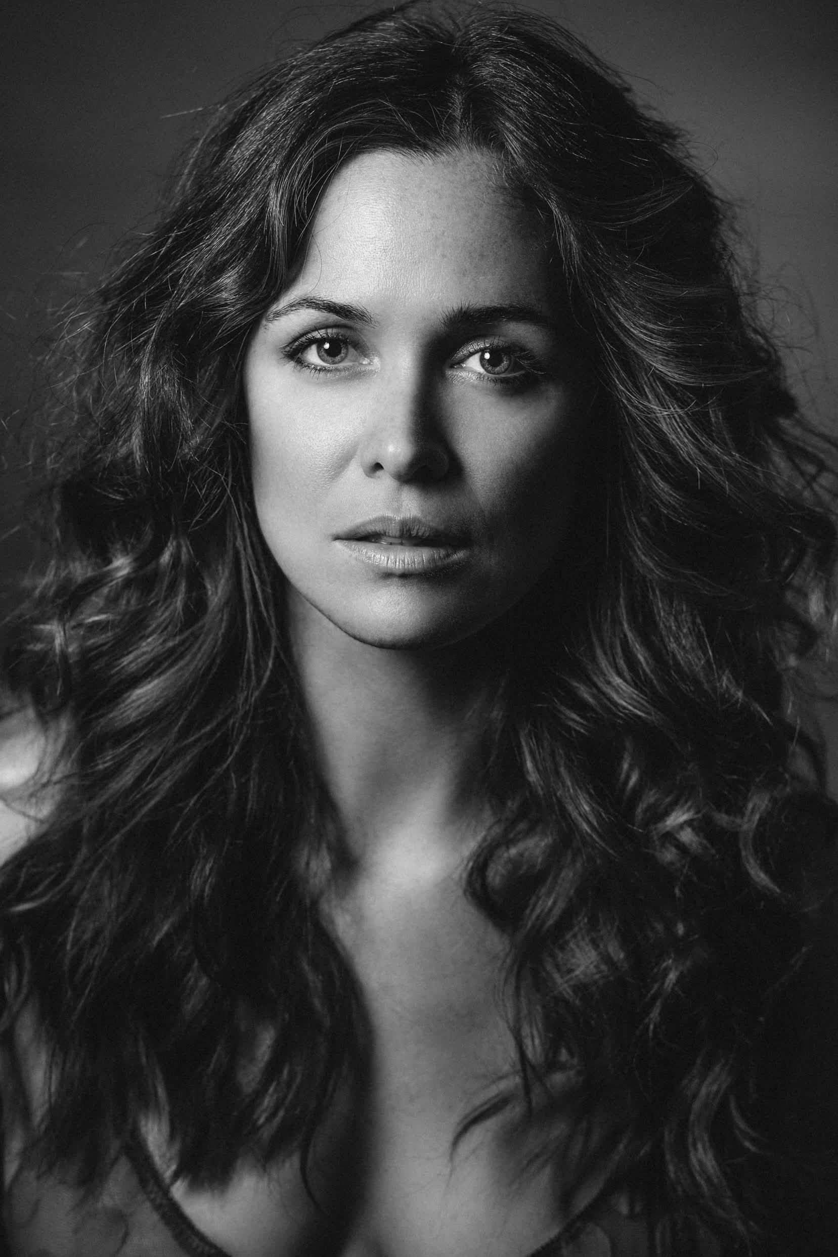 actor Christine Woods large photo