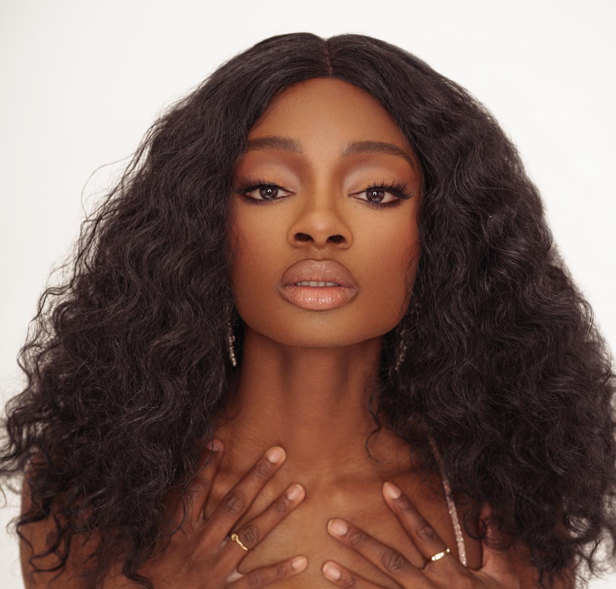 actor Bola Koleosho large photo